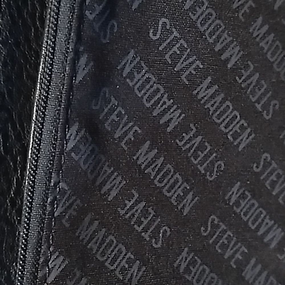 Steve Madden Wallet - Picture 8 of 9